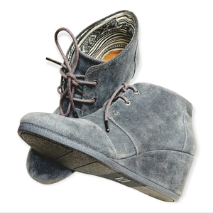 TOMS Gray Kala‎ Suede Wedge up Booties 7.5 Wide